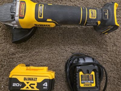 Dewalt 20V Max 4.5-5" Cordless Brushless Angle Grinder Kit.
