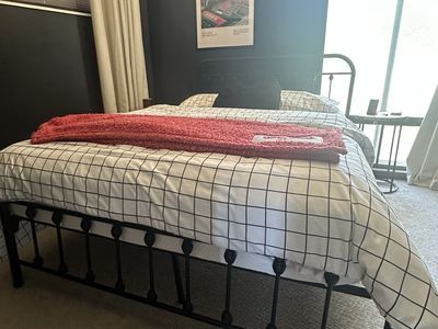 Black Metal Queen Size Bed Frame - Classic Design