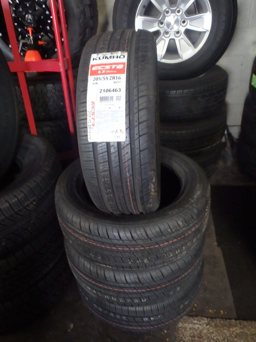 205/55R16 KUMHO ECSTA LX PLATINUM SET OF BRAND NEW TIRES