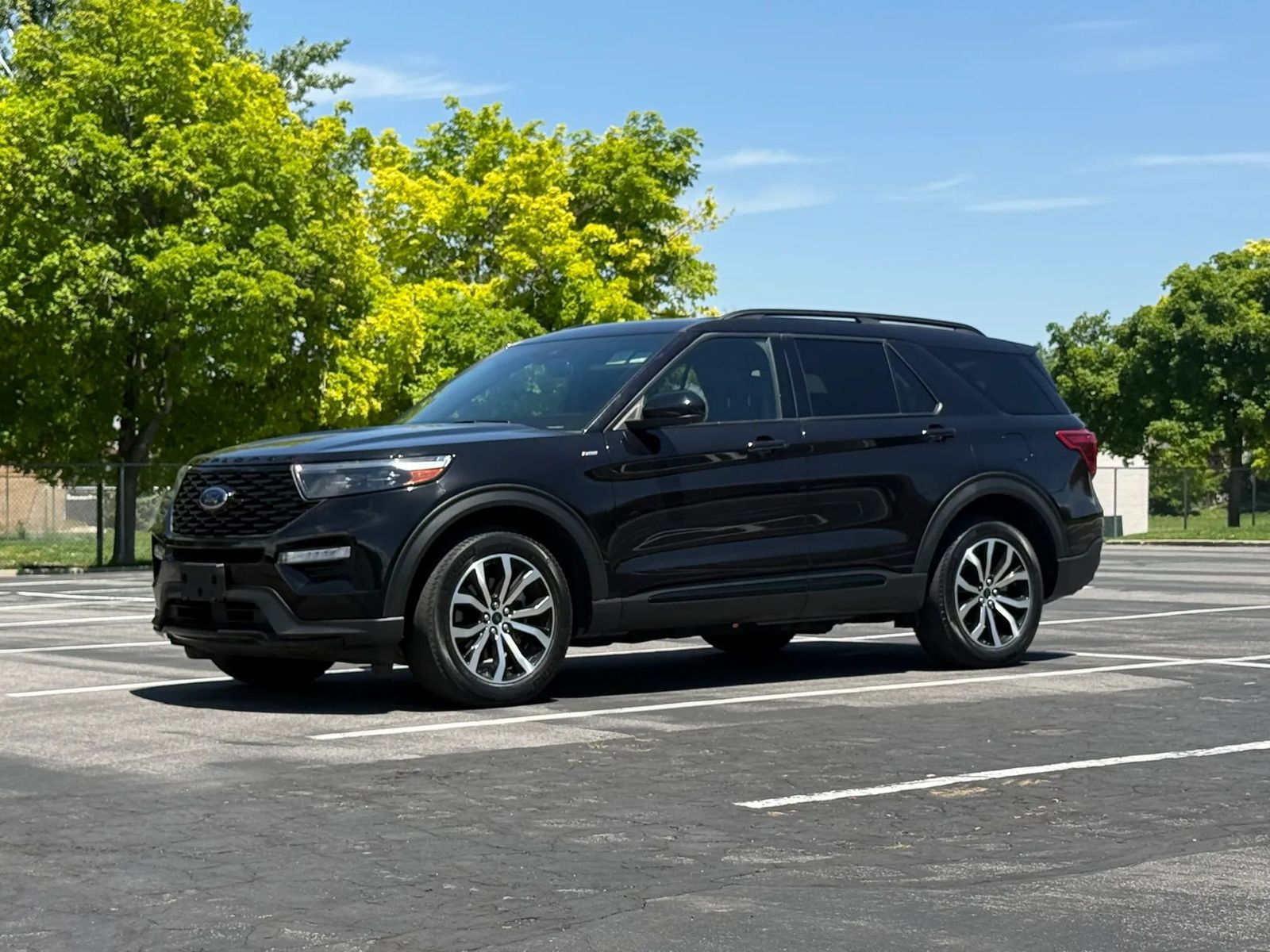 2022 Ford Explorer ST-Line