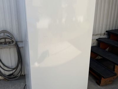 Whirlpool upright freezer