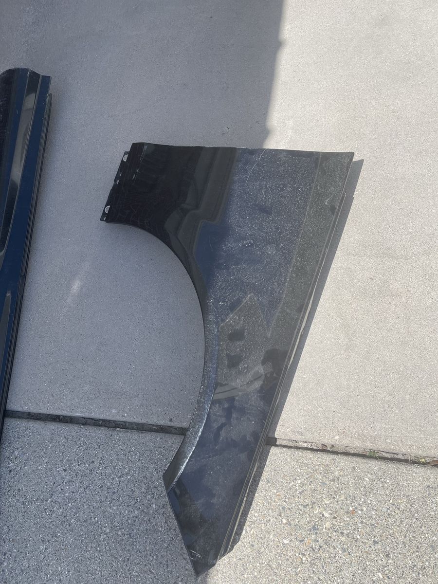 Front right fender
