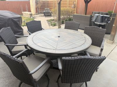 Patio Table, 6 Free Chairs/Cushions