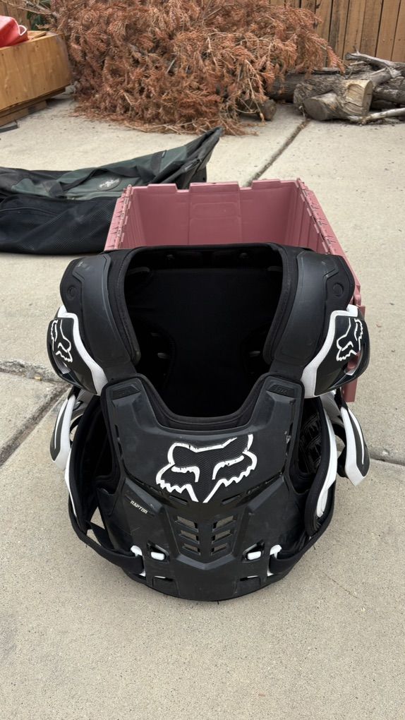 Fox Raptor Roost Guard Vest w/ Bicep and Rib Guard