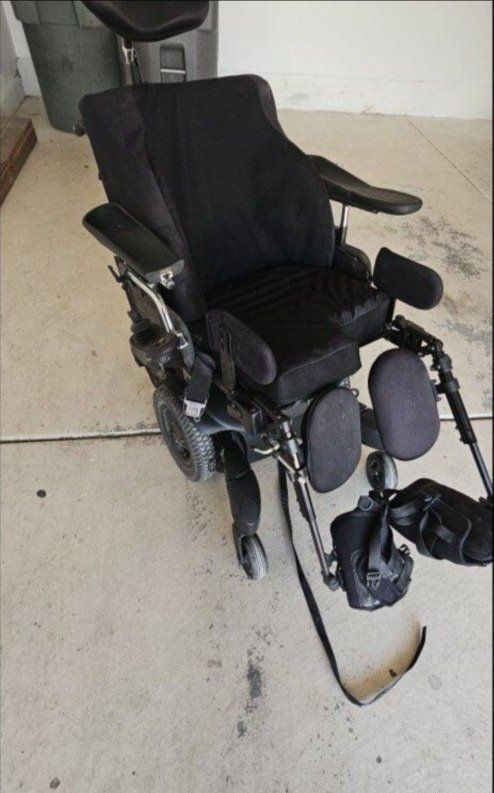 Electric Wheelchair