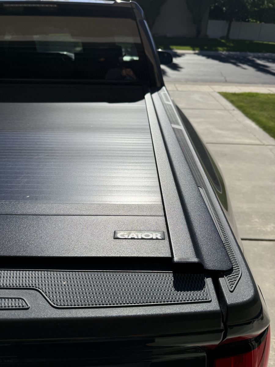 GatorTrax 2025 Tacoma 5’ bed hard roll up tonneau cover