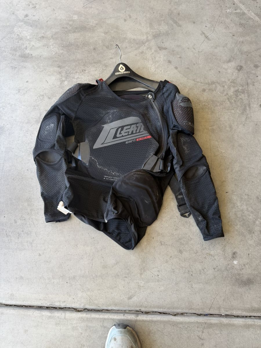 LEATT Air Fit CE Level 2 Body Protector 3DF and Neck Brace
