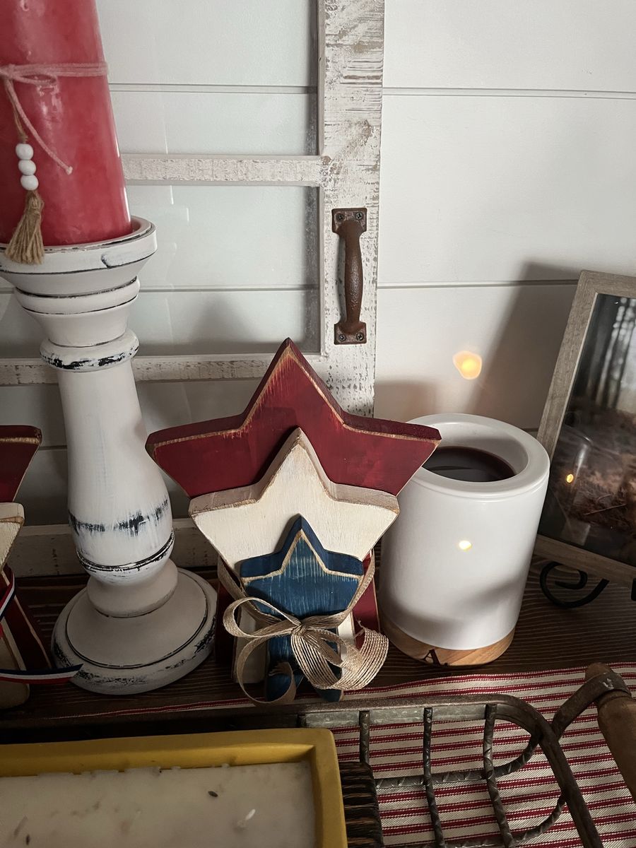 Patriotic wooden  stars