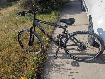 Trek Fuel 80 Mountain Bike-older model-needs light work