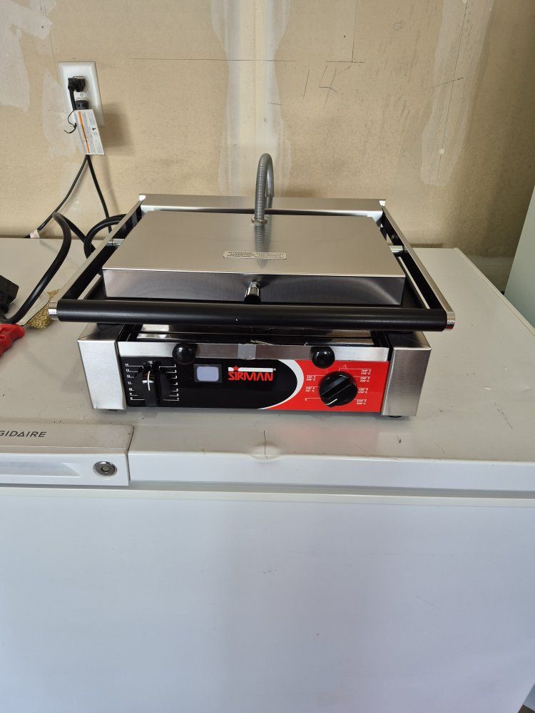 New out of the box SIRMAN panini grill
