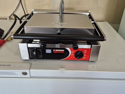 New out of the box SIRMAN panini grill