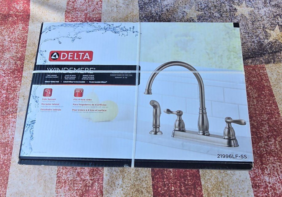 Delta Windemere 2-Handle Kitchen Faucet with Side Sprayer, Stainless Steel (21996LF-SS)