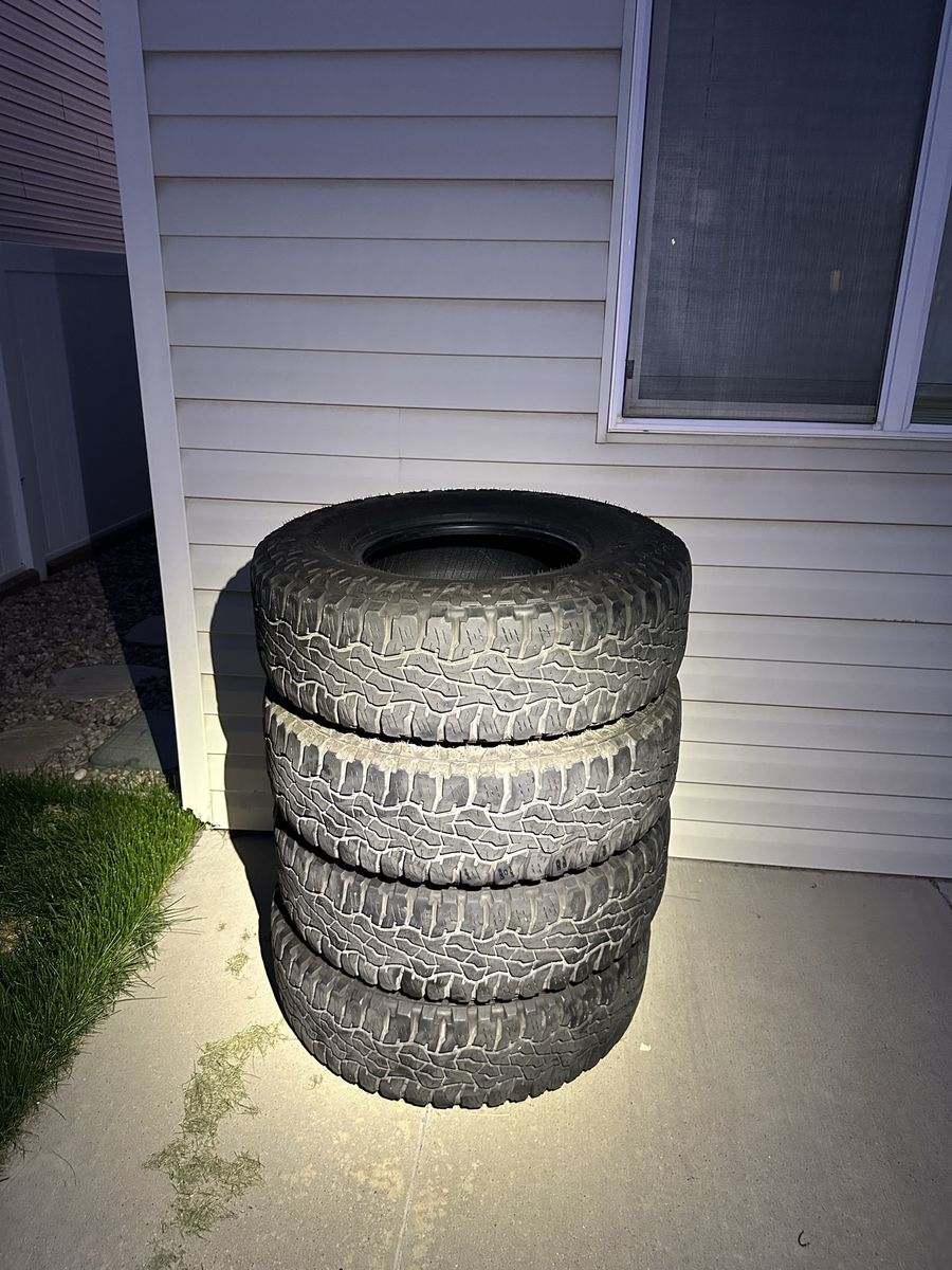 4 Goodyear Wrangler Ultra Terrain Tires