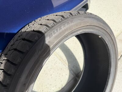 Bridgestone Blizzak Winter Tires – 225/40R18 – Near New Tread