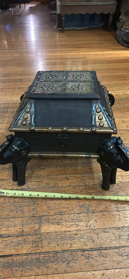 Vintage Elephants Handcarved/ Painted Wooden box Prefect for decoration. Charming