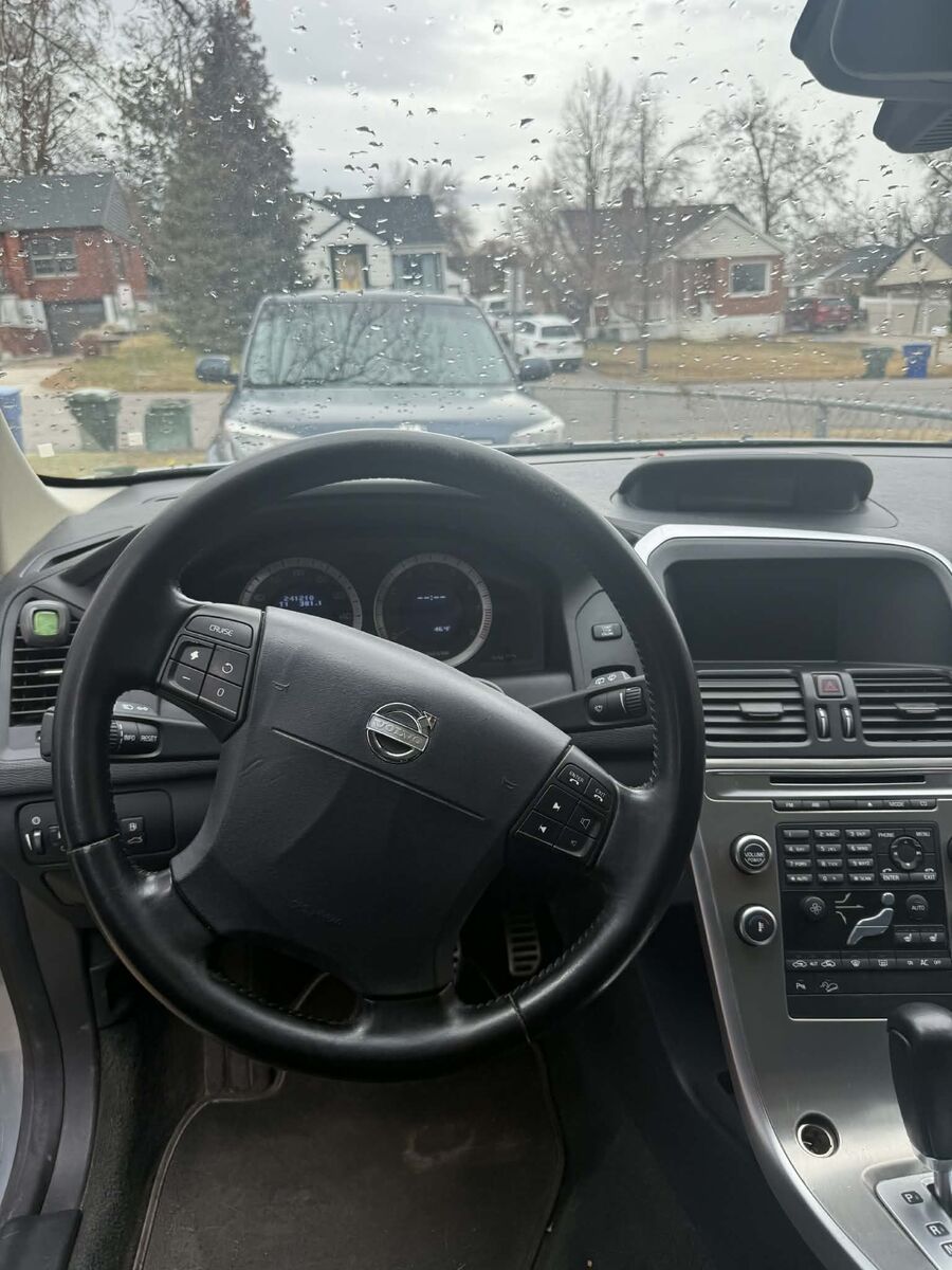 2010 Volvo XC60 T6 R-Design