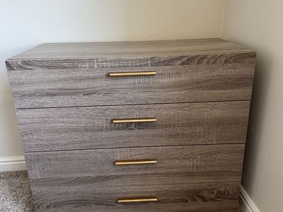 Dresser/Nightstand Set