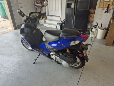 2015 150cc Scooter