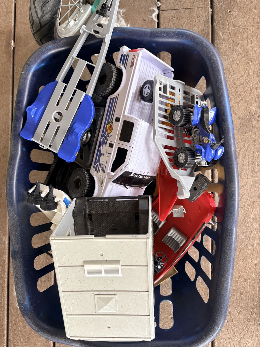 Cabelas Trucks And Trailers