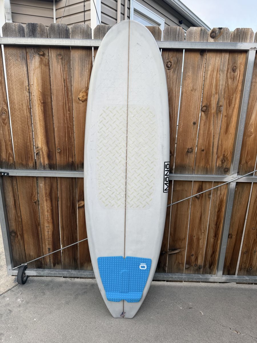 Mono 6’2” Chris Ruddy Surf Board