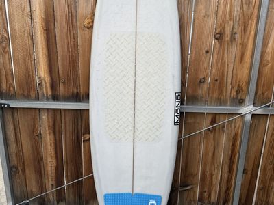 Mono 6’2” Chris Ruddy Surf Board