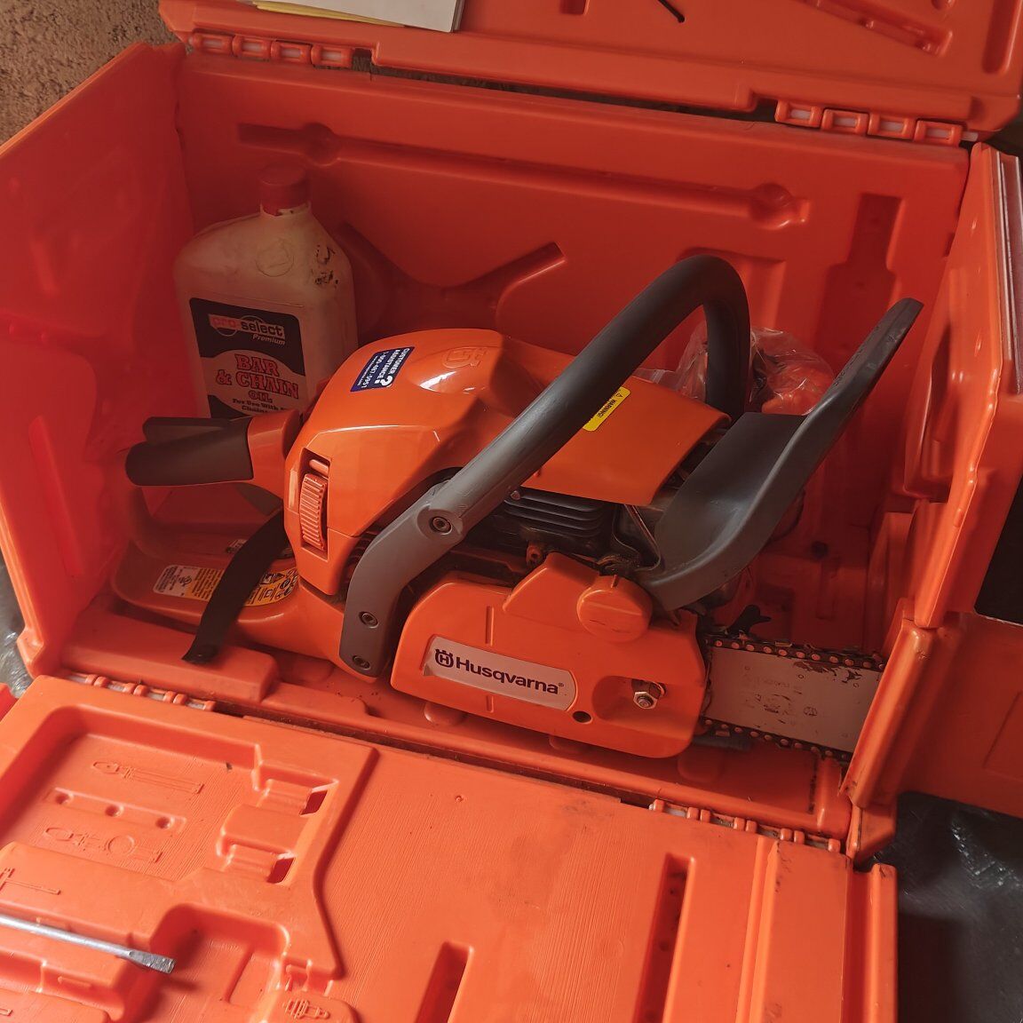 Husqvarna 20" 450 Rancher II Gas Chainsaw w/ case