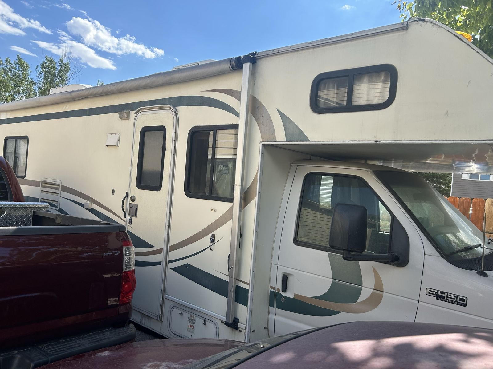 1999 Ford E-450 and Econoline 450 