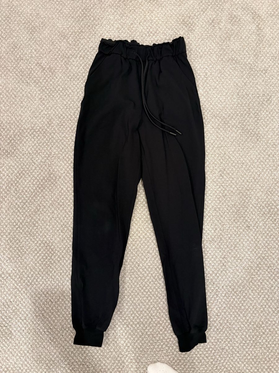 Black Lululemon joggers