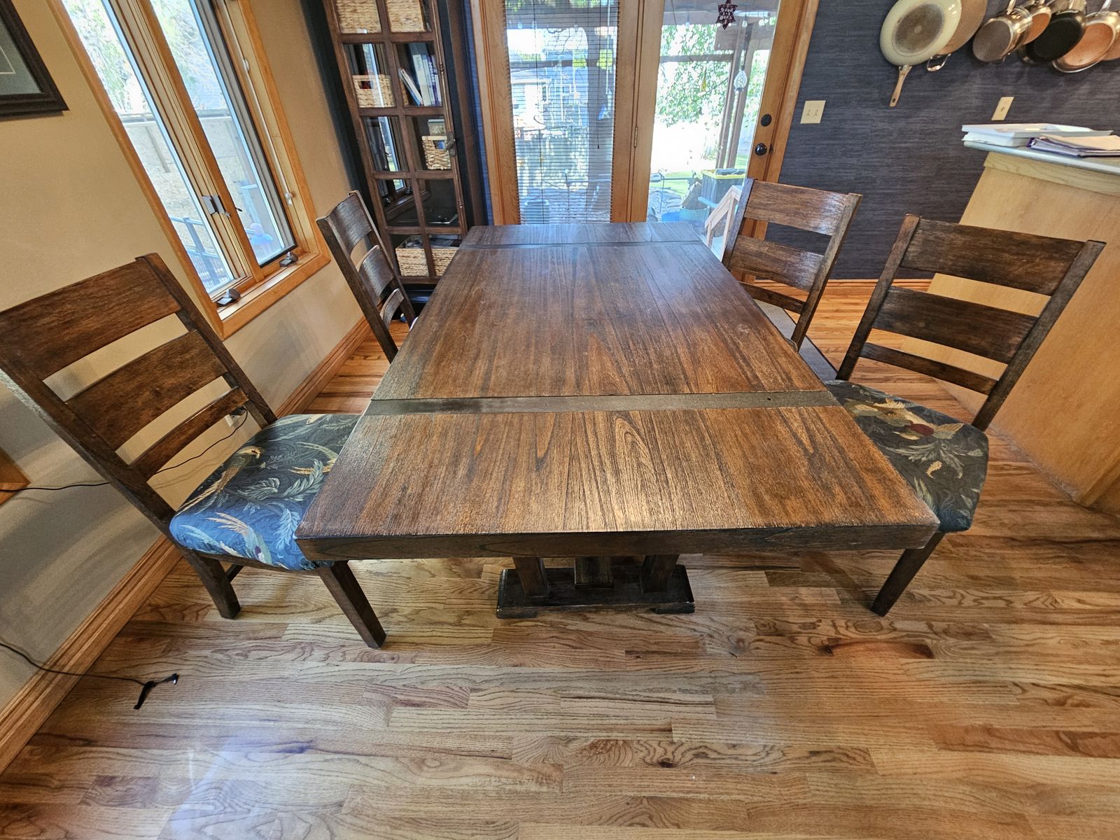Dining room table