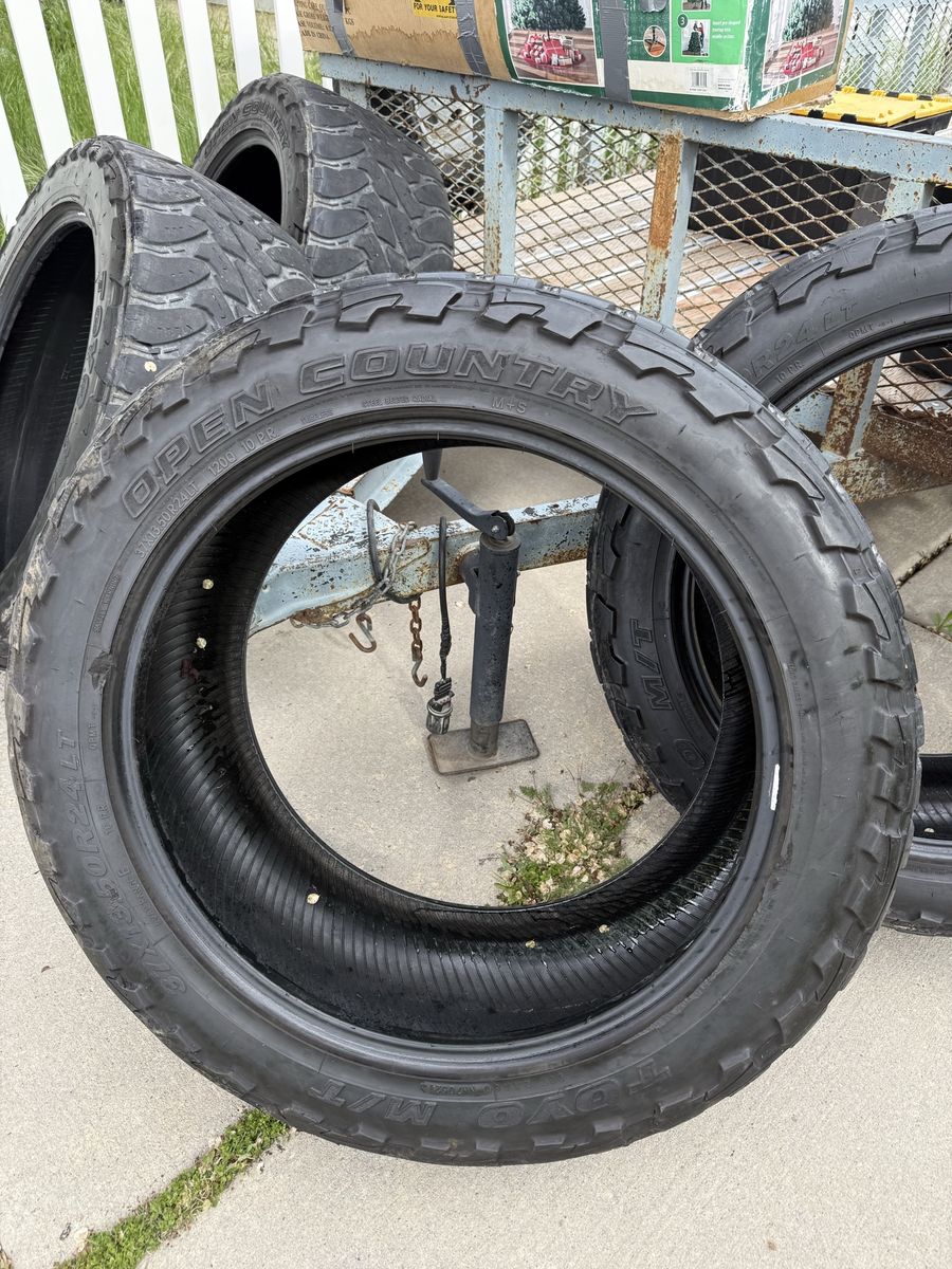 Set of 4 Toyo Open Country M/T Tires 37x13.50R24LT