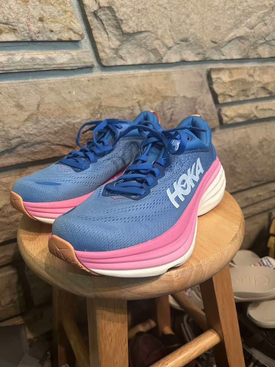 Women’s Hoka Bondi 8 Running Shoes / Lad. 7.5 / Stellar Blue/ Cosmos