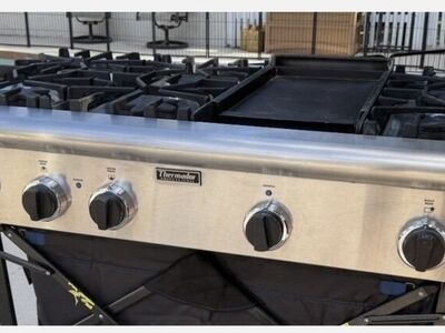 Thermador 48 Gas Cooktop
