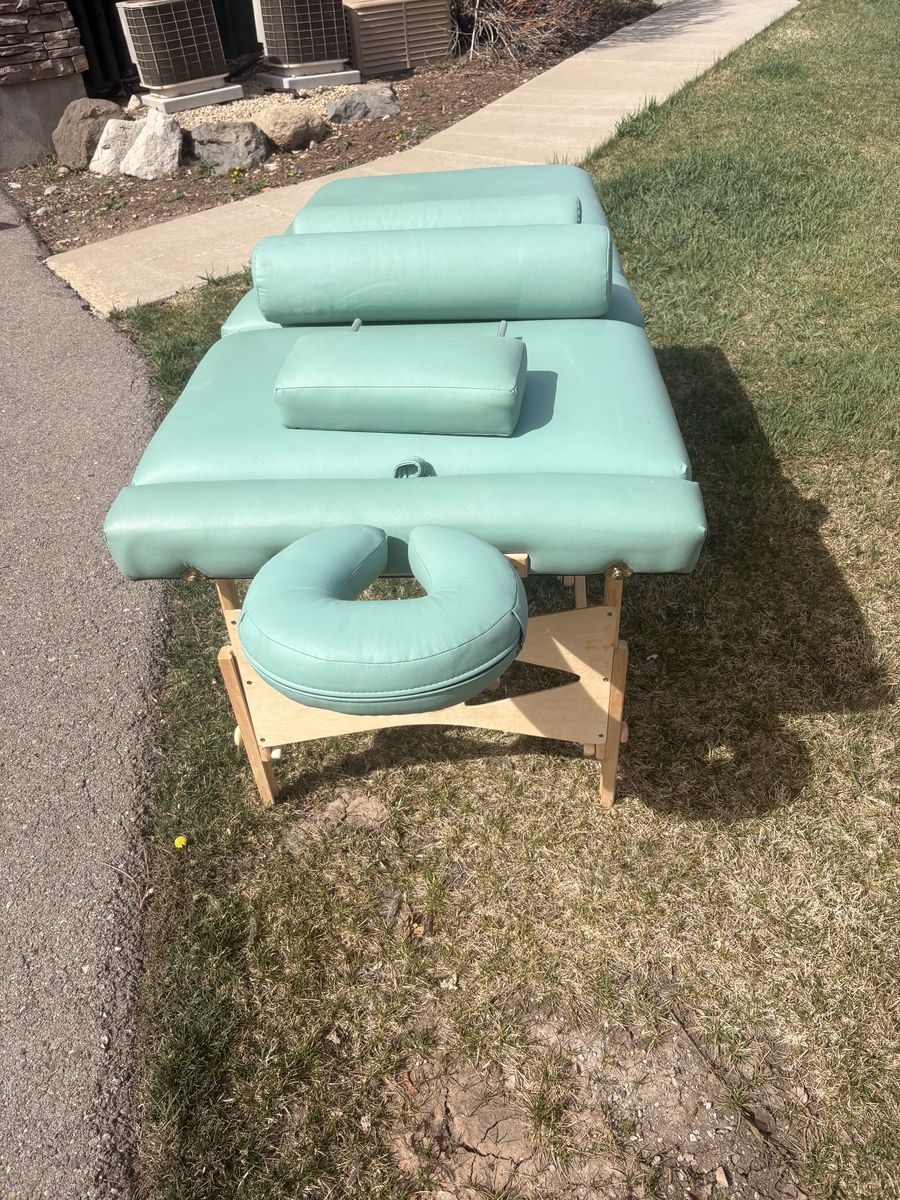 Sierra 2000 Adjustable Massage Table