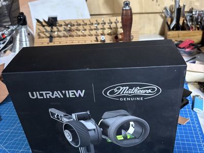 UltraView UV Slider Bow Sight 3-Pin Configuration - Mathews Bridge Lock Mount