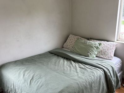 Queen Bed and Box Spring