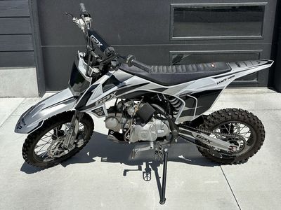 GPX MXR 125 Dirt Bike - Like New Pit Bike, Ready to Ride