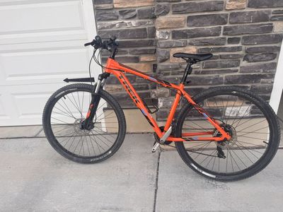 Trek Marlin 6