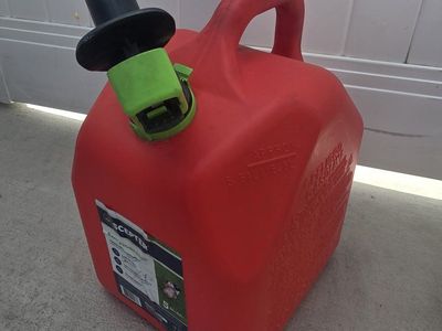 5 gallon gas can