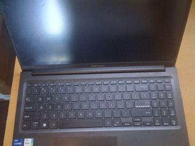 ASUS Vivobook 16" IPS LCD Laptop, Intel i7, 16GB RAM, 512GB SSD, Windows 11 Home