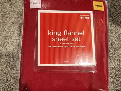King sized flannel sheet set - new in box