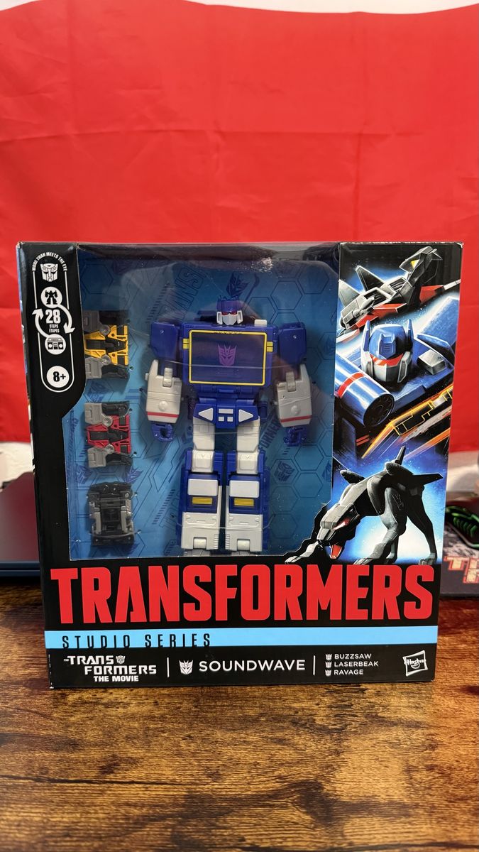 Transformers Studio Series 86 Soundwave