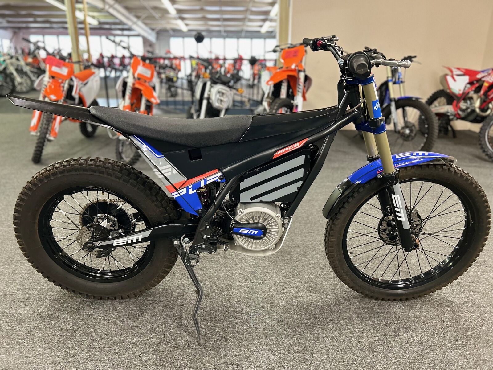 2023 Electric Motion ESCAPE R