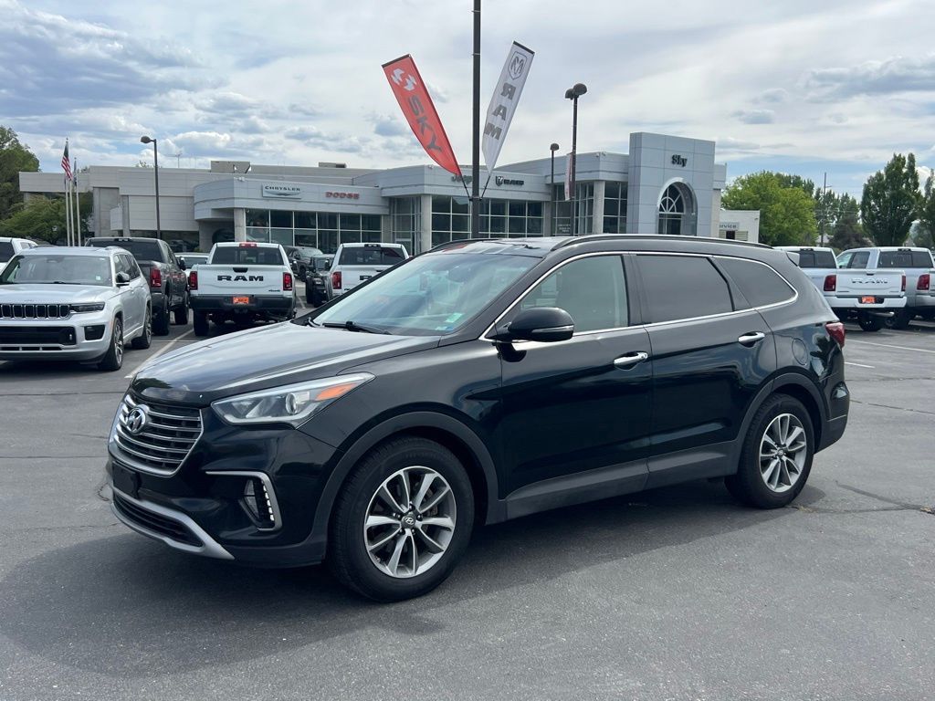 2017 Hyundai Santa Fe SE
