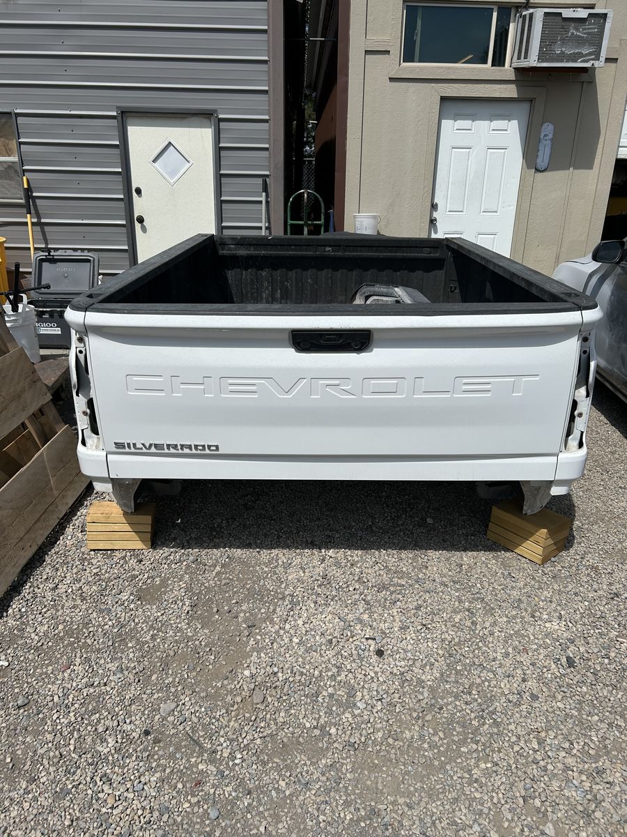 2023 Silverado truck bed