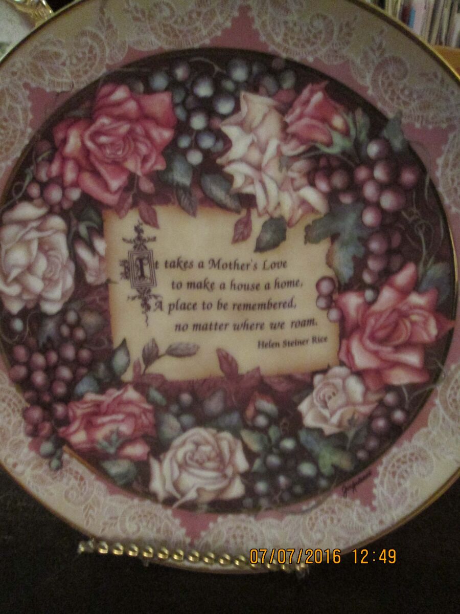 Bradbury Exchange 8-3/4" plate-PRICE REDUCED Or Best Offer