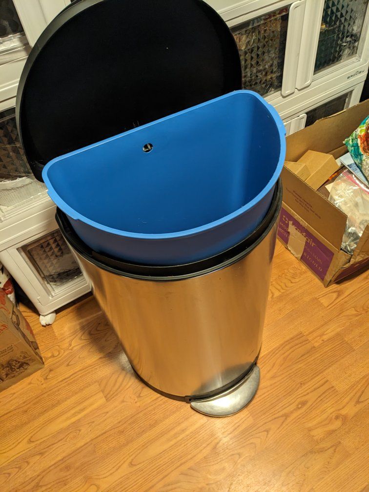 SimpleHuman 45L garbage can