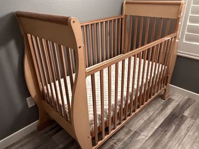 Baby Crib & Mattress