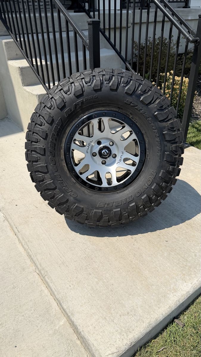 Jeep Wrangler Gladiator Rims and Tires 37/12.50R17 Toyo RT Pro Almost New