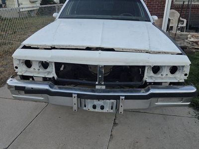 1984 chevy caprice "NO MOTOR"