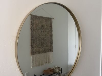 Circle Mirror